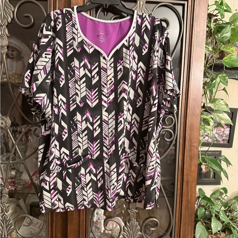 Healing Hands Black and Purple Arrow Print Blouse